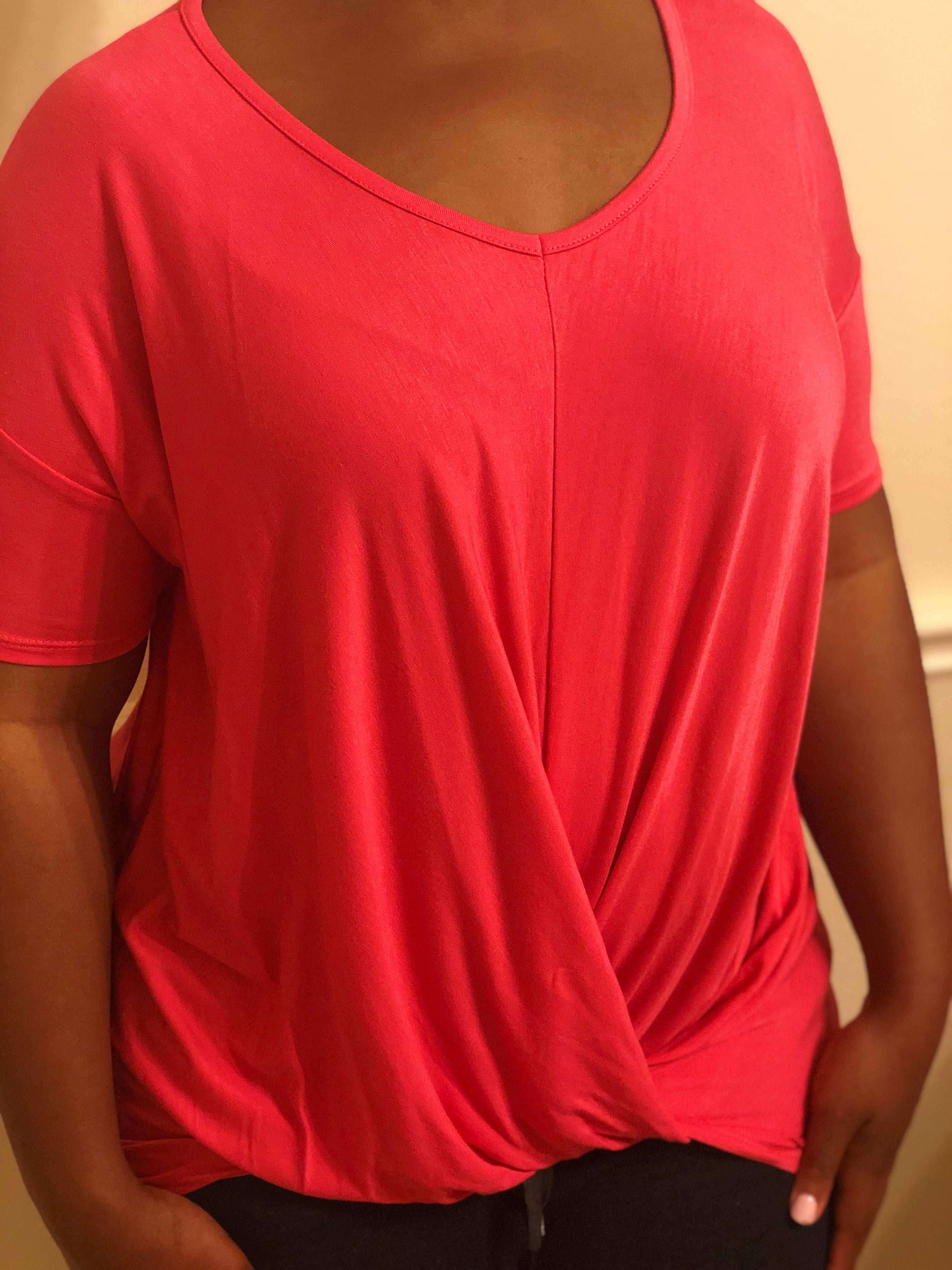 Major & Main Fashion T-Shirt Front Twist Pink