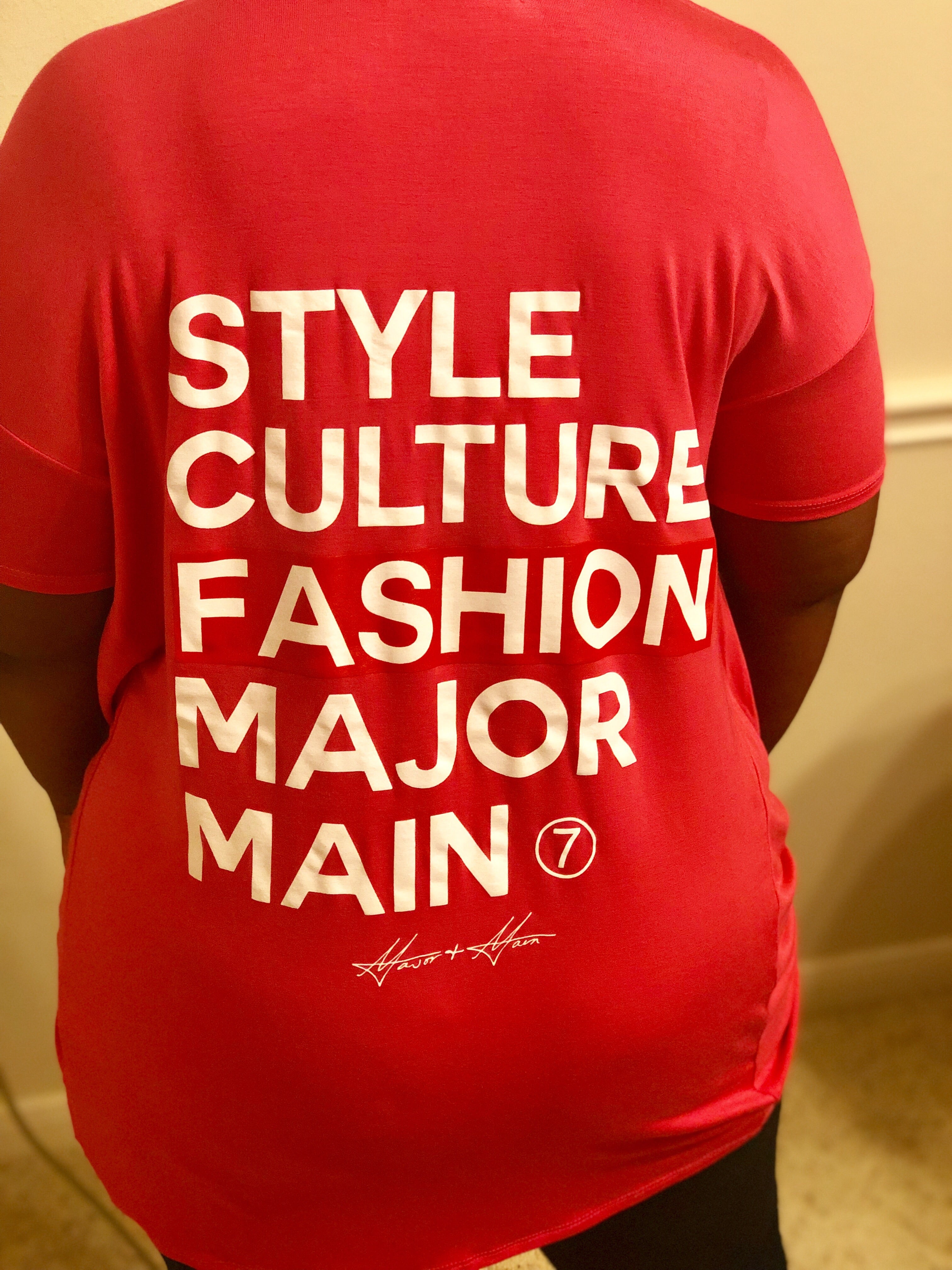 Major & Main Fashion T-Shirt Front Twist Pink